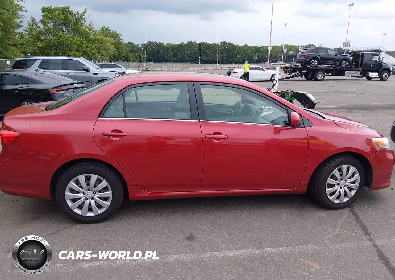 2013 Toyota Corolla Le VIN:JTDBU4EE0DJ116940 - 15