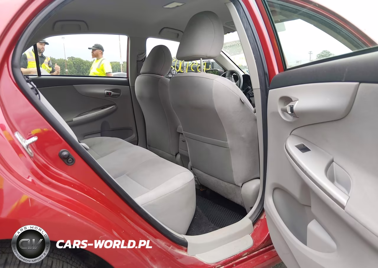 2013 Toyota Corolla Le VIN:JTDBU4EE0DJ116940 - 8