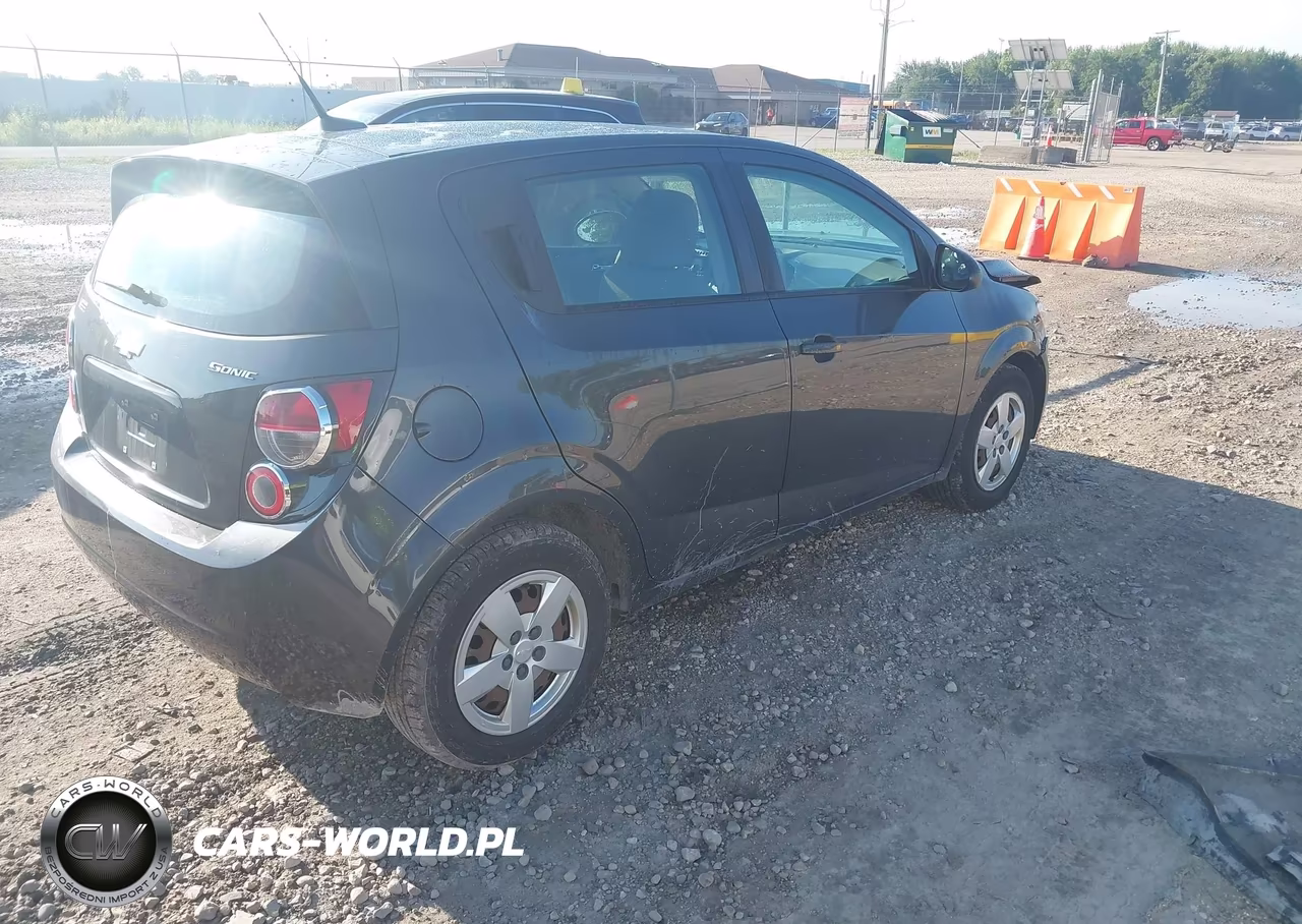 2014 Chevrolet Sonic Ls Auto VIN:1G1JA6SH8E4172390 - 4
