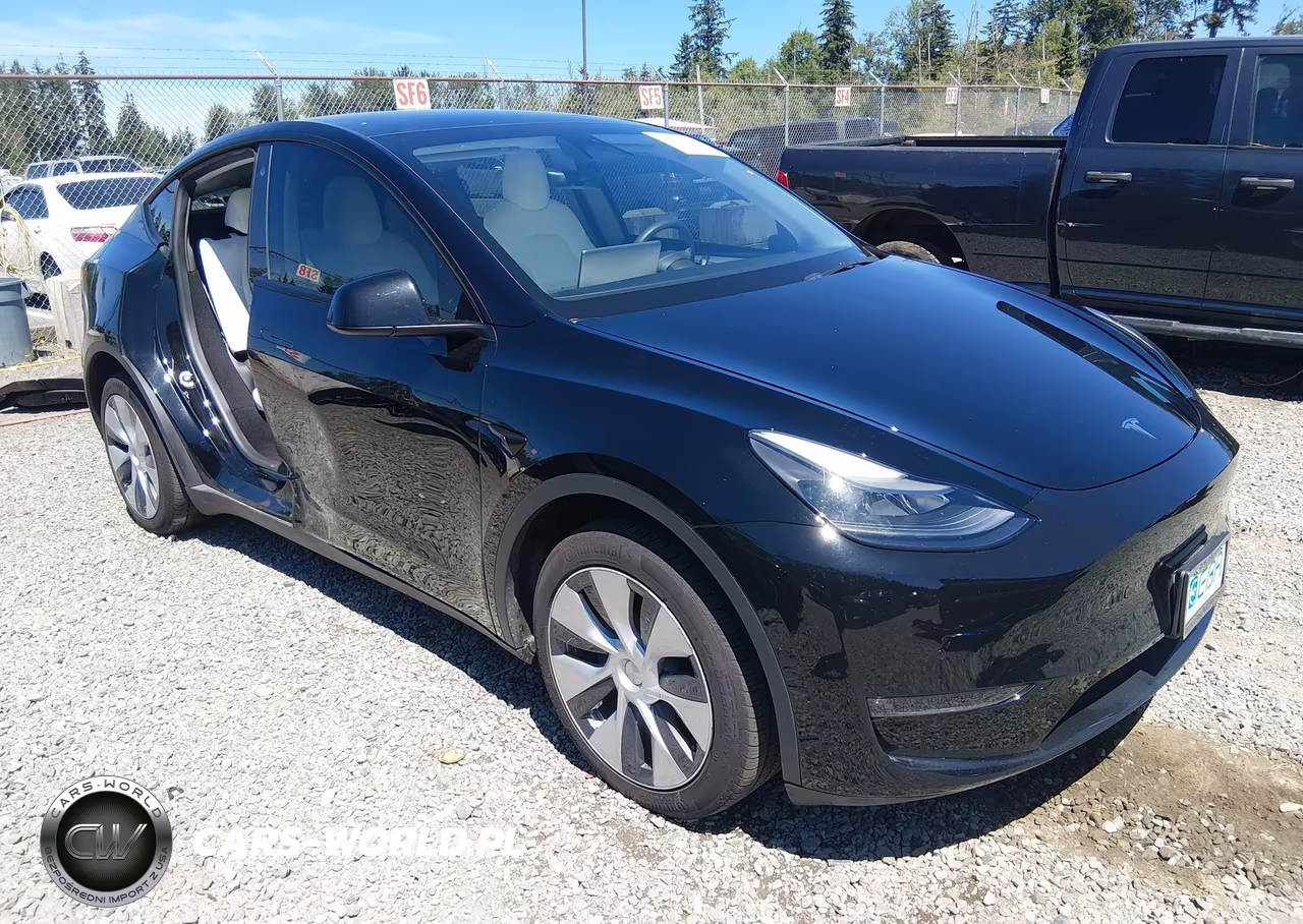2022 Tesla Model Y Long Range Dual Motor All-Wheel Drive – zdjęcie 1 z 21