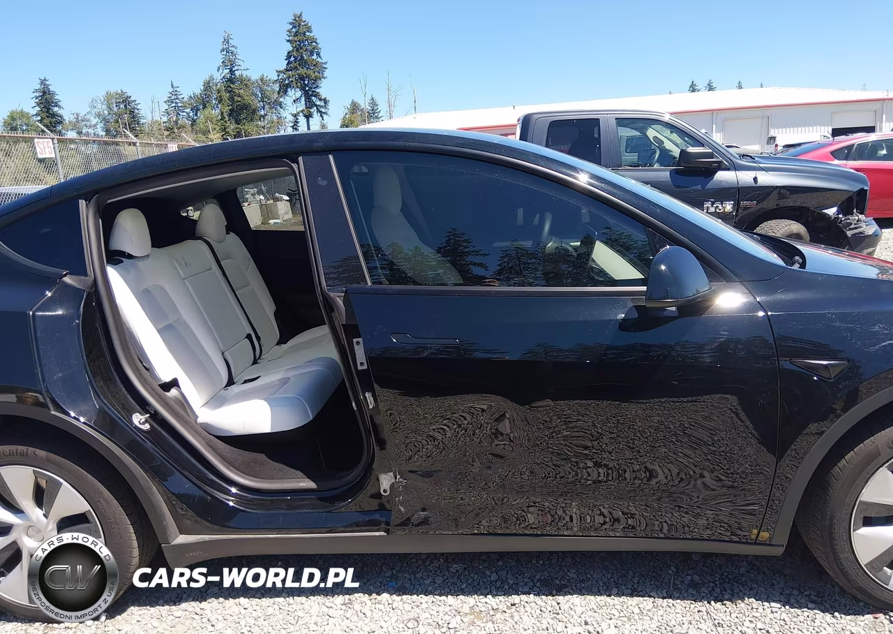 2022 Tesla Model Y Long Range Dual Motor All-Wheel Drive VIN:7SAYGDEE0NF559800 - 14