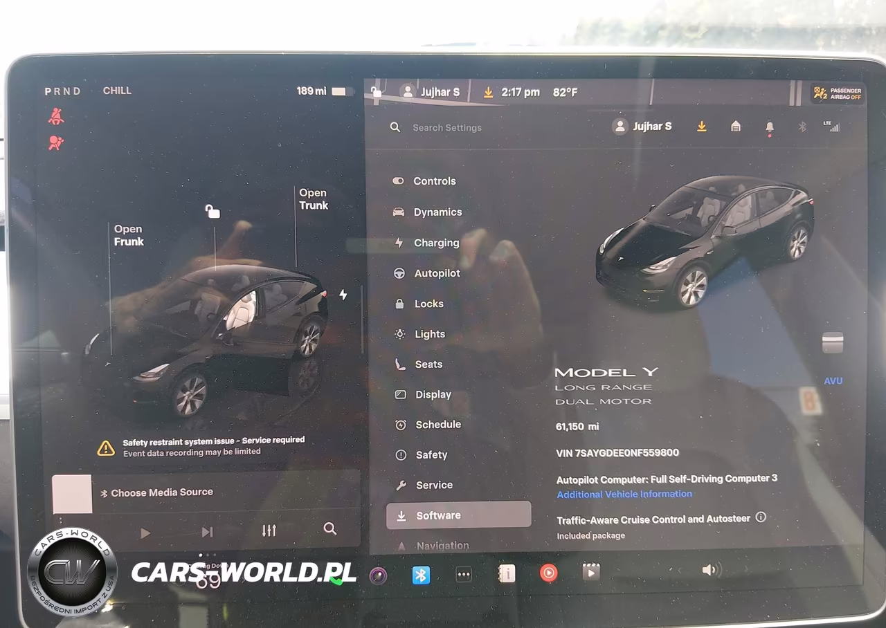 2022 Tesla Model Y Long Range Dual Motor All-Wheel Drive VIN:7SAYGDEE0NF559800 - 7
