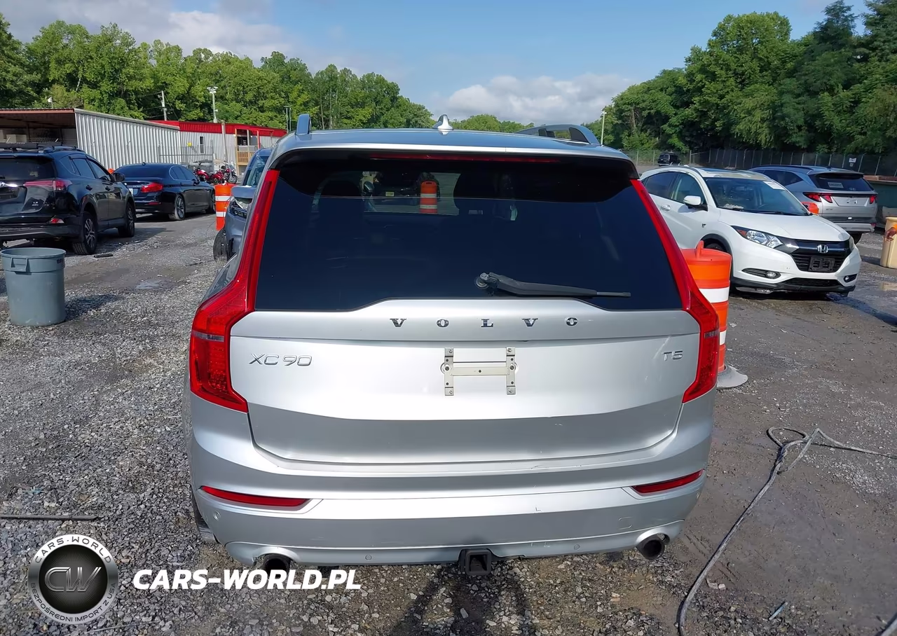2018 Volvo Xc90 T5 Momentum VIN:YV4102CK9J1347493 - 16
