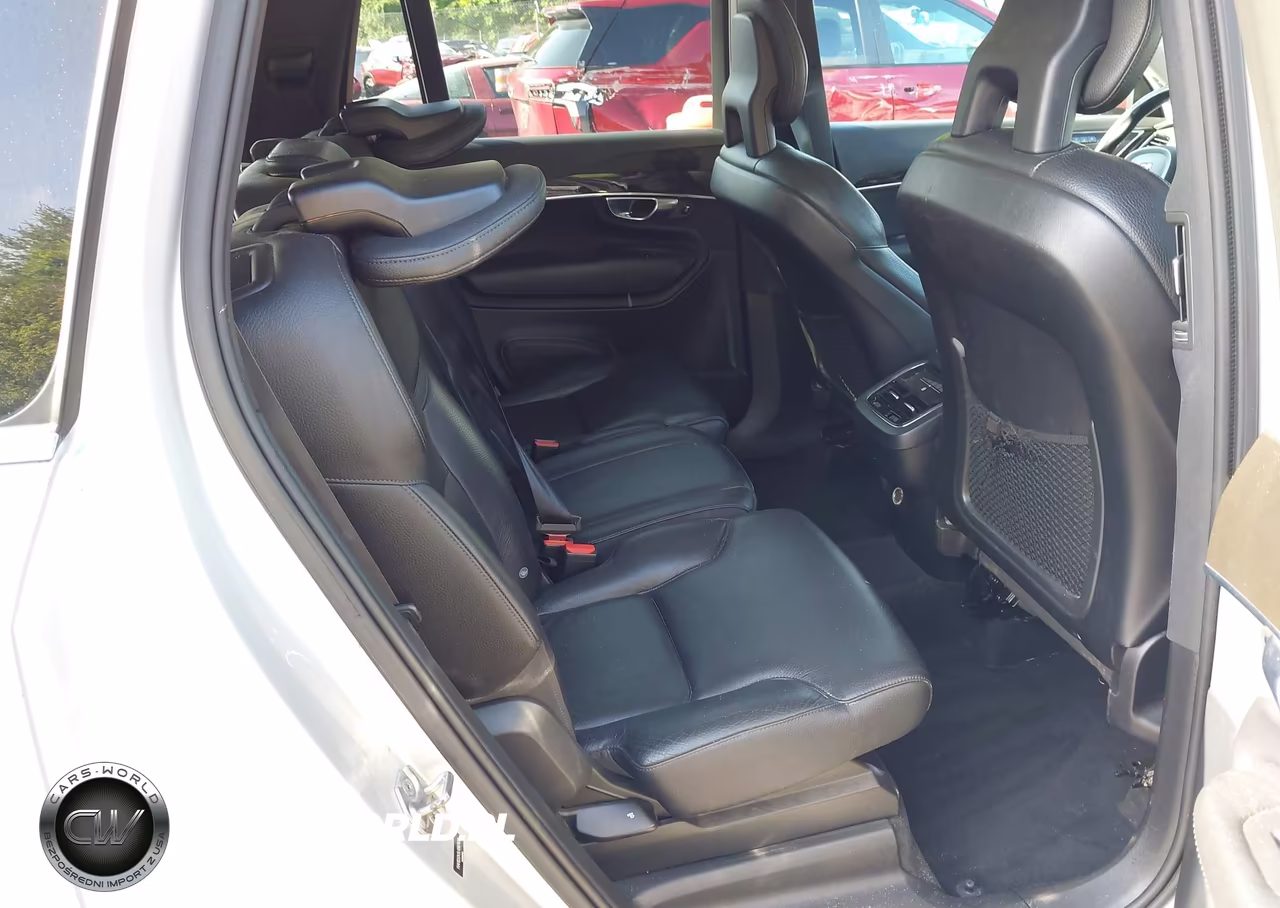 2018 Volvo Xc90 T5 Momentum VIN:YV4102CK9J1347493 - 8