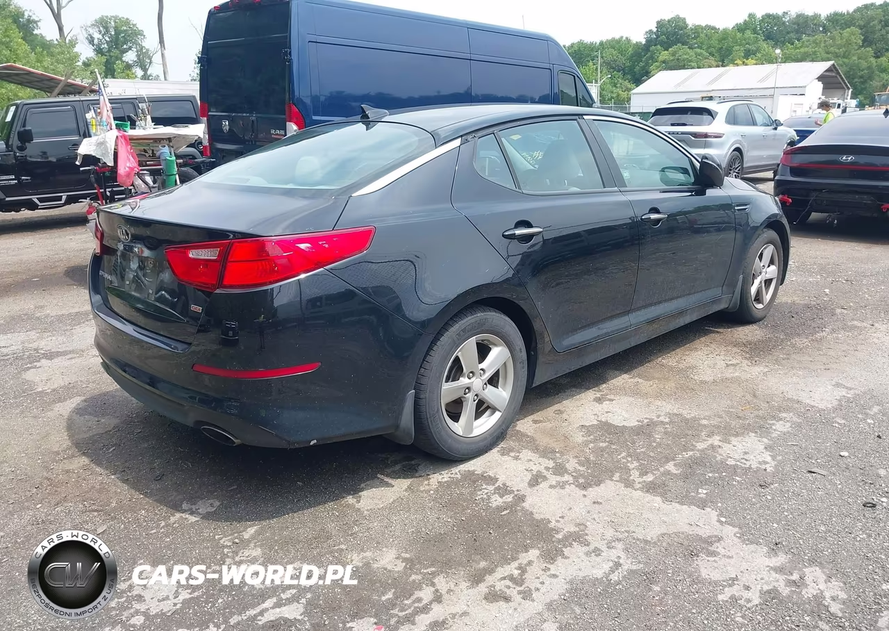 2015 Kia Optima Lx VIN:5XXGM4A76FG463189 - 4