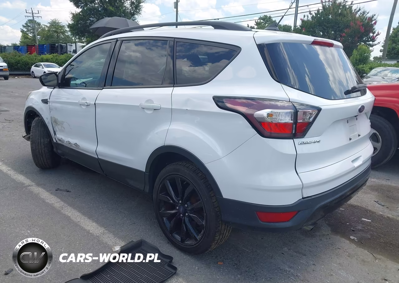 2018 Ford Escape Se VIN:1FMCU0GD3JUC18448 - 3