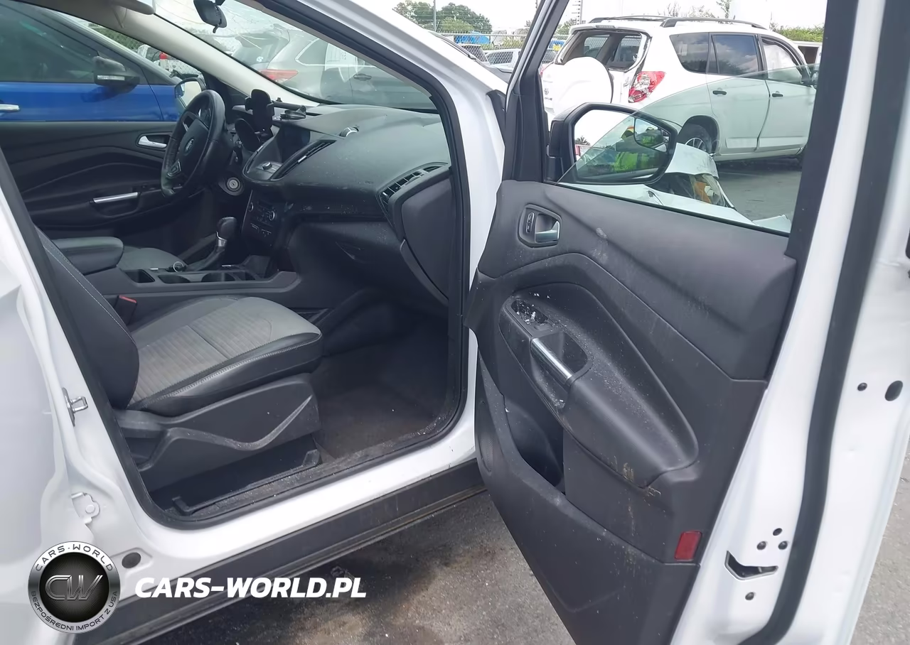 2018 Ford Escape Se VIN:1FMCU0GD3JUC18448 - 5