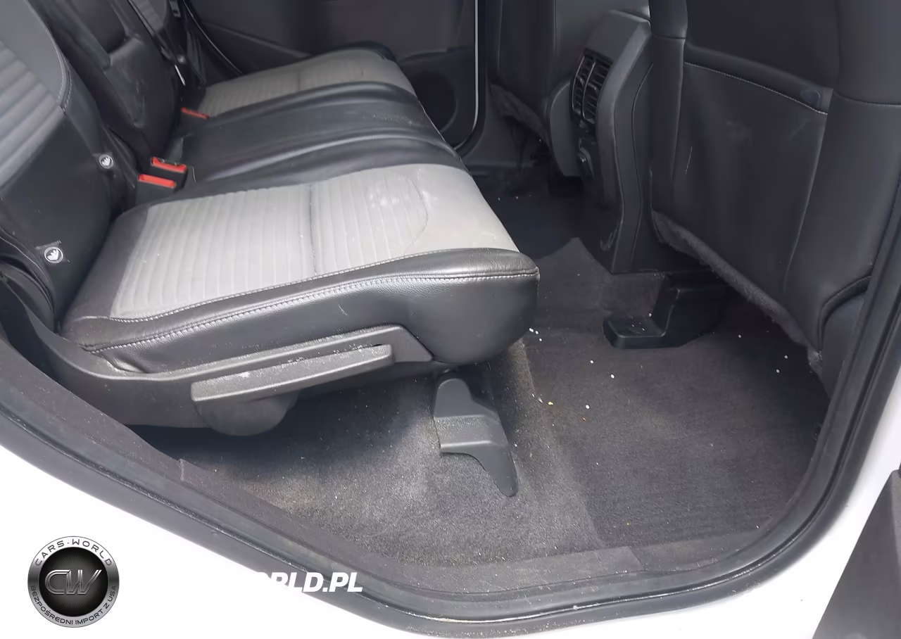 2018 Ford Escape Se VIN:1FMCU0GD3JUC18448 - 8