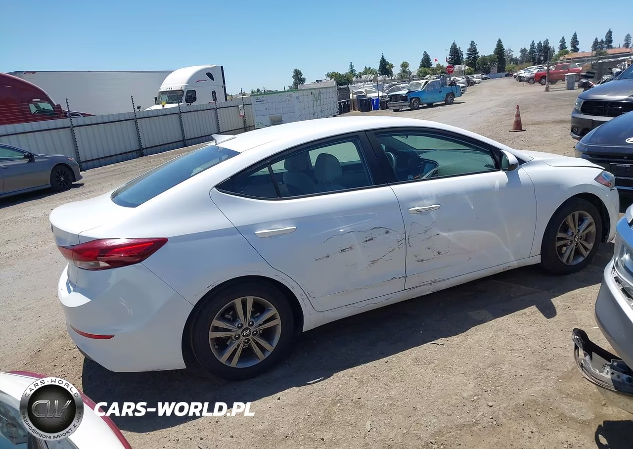 2018 Hyundai Elantra Sel VIN:5NPD84LF5JH388588 - 13