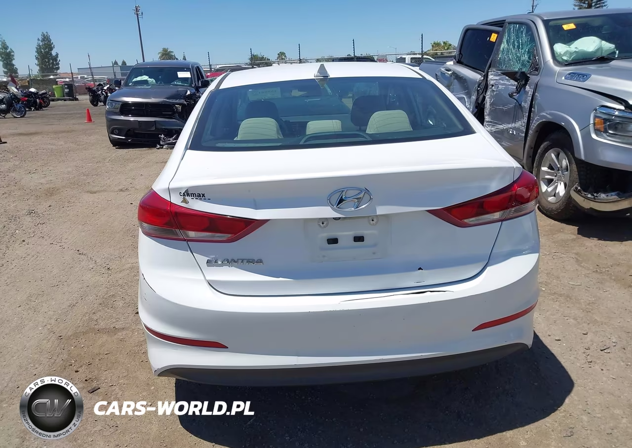 2018 Hyundai Elantra Sel VIN:5NPD84LF5JH388588 - 16