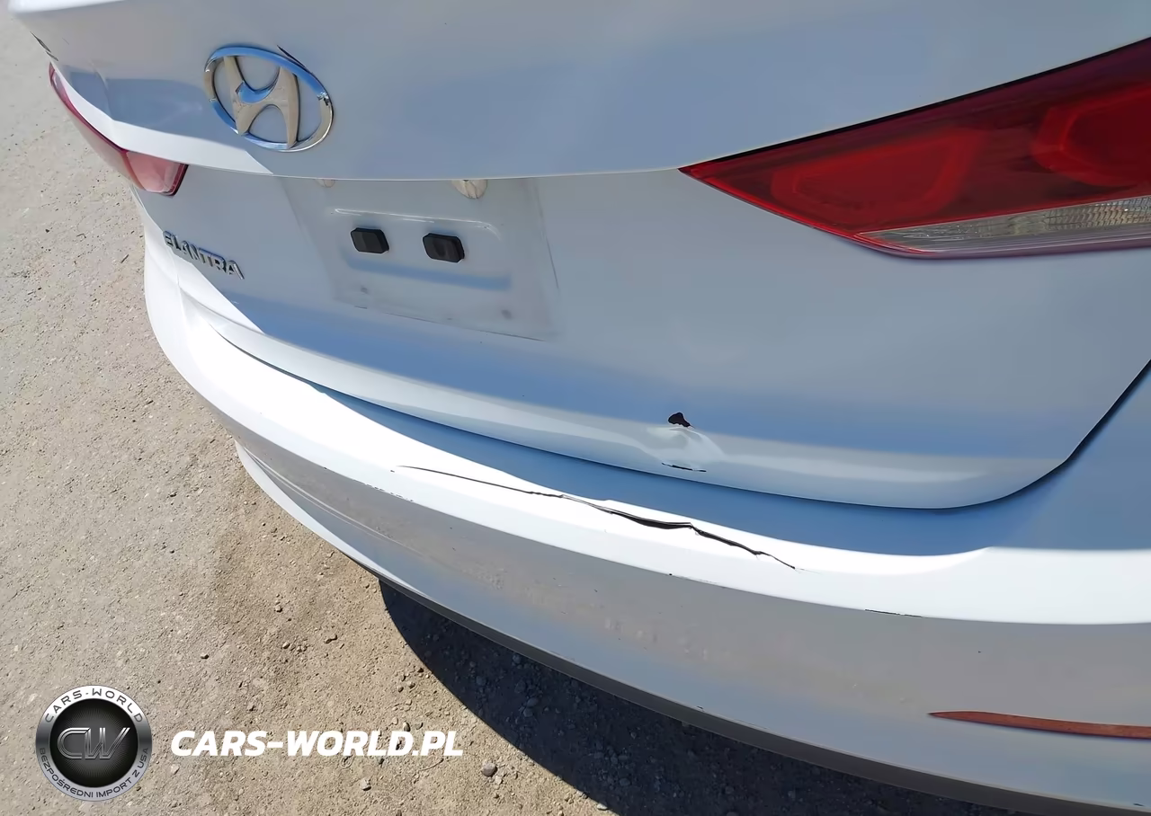 2018 Hyundai Elantra Sel VIN:5NPD84LF5JH388588 - 19