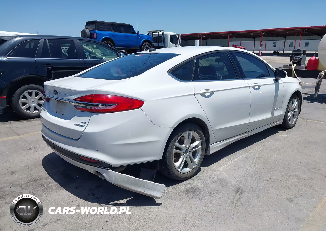 2018 Ford Fusion Hybrid Se VIN:3FA6P0LU6JR274413 - 4