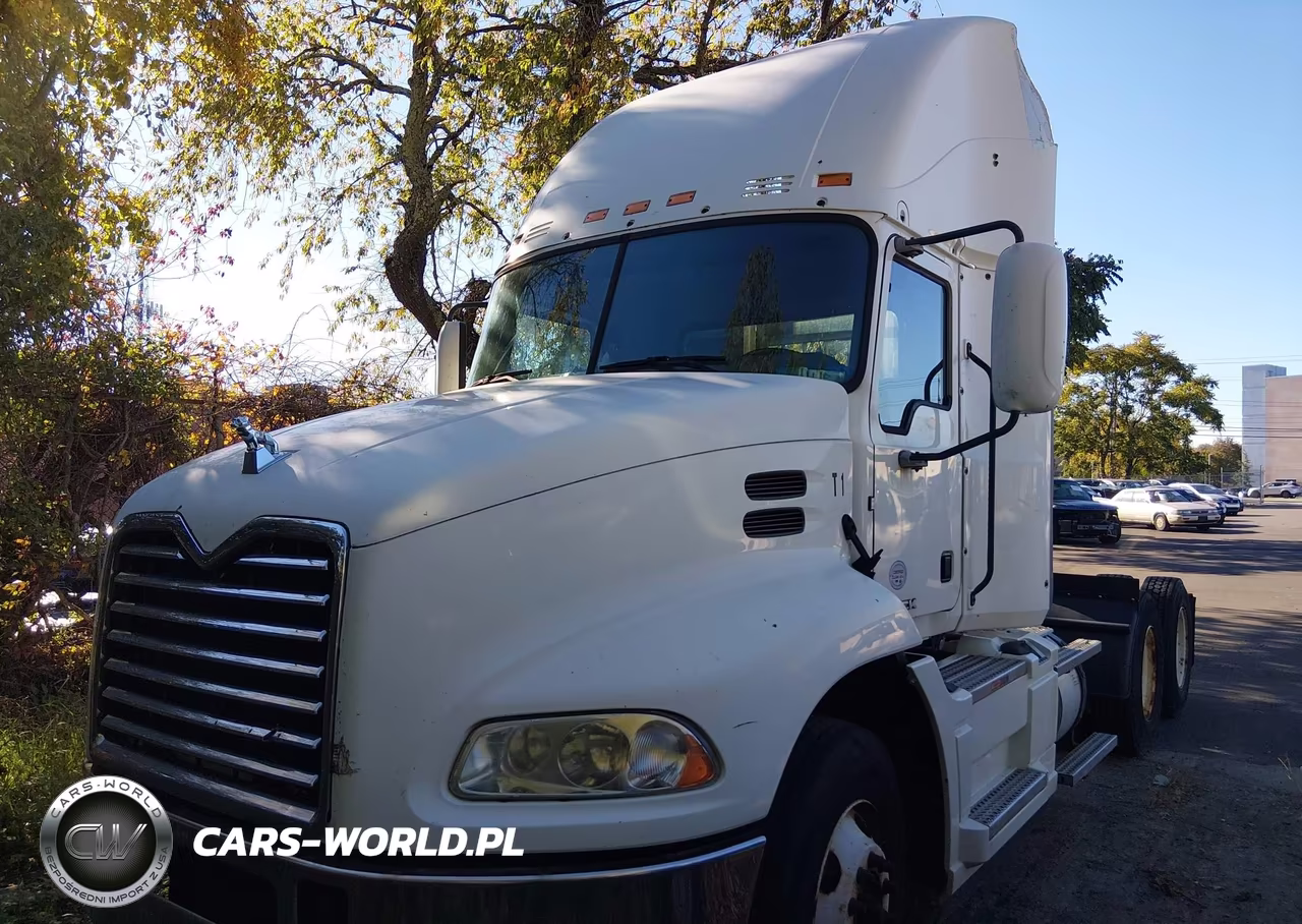 2017 Mack Pinnacle VIN:1M1AW07YXHM083181 - 2