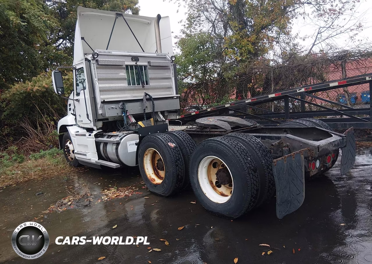 2017 Mack Pinnacle VIN:1M1AW07YXHM083181 - 3