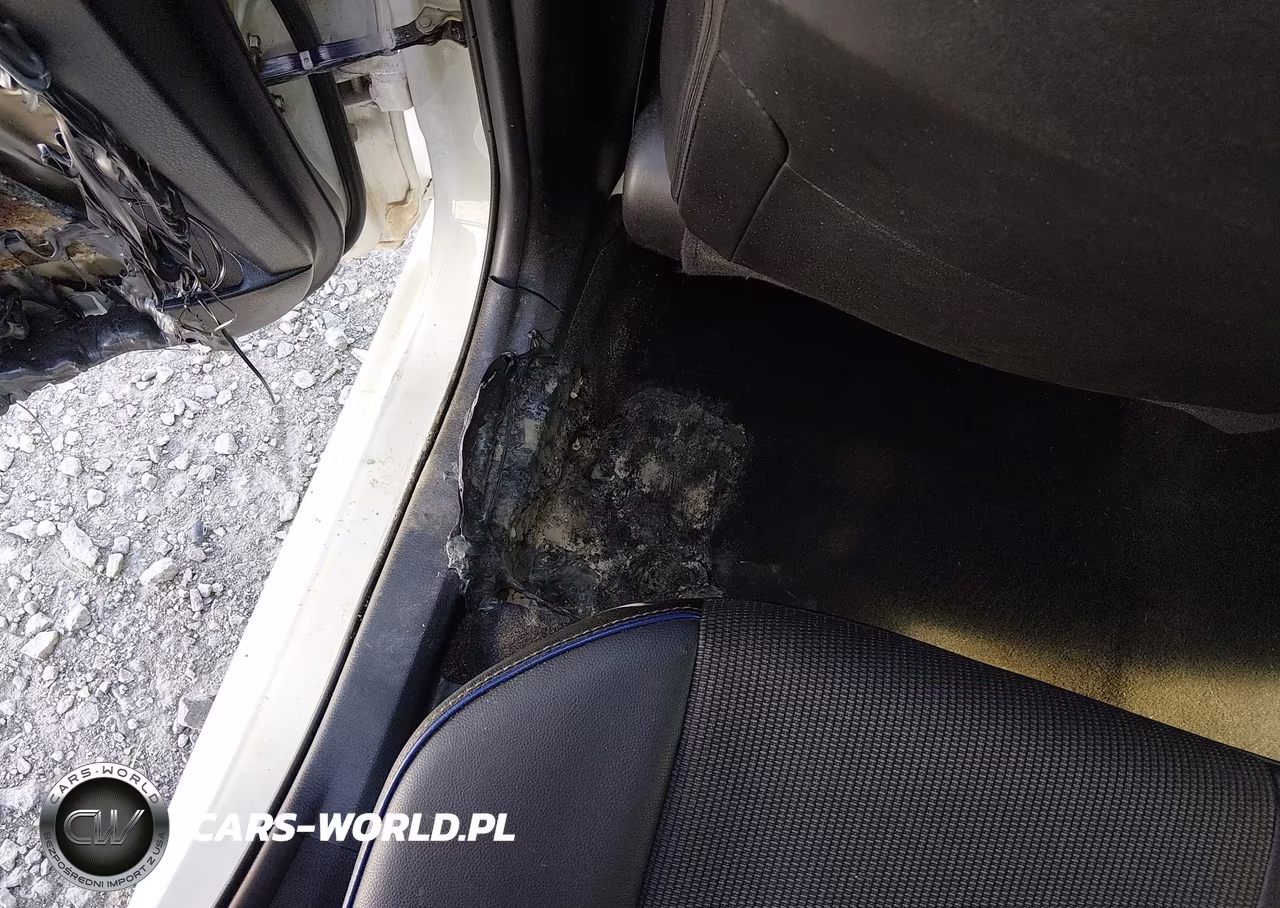 2017 Toyota Corolla Se VIN:5YFBURHEXHP736821 - 13