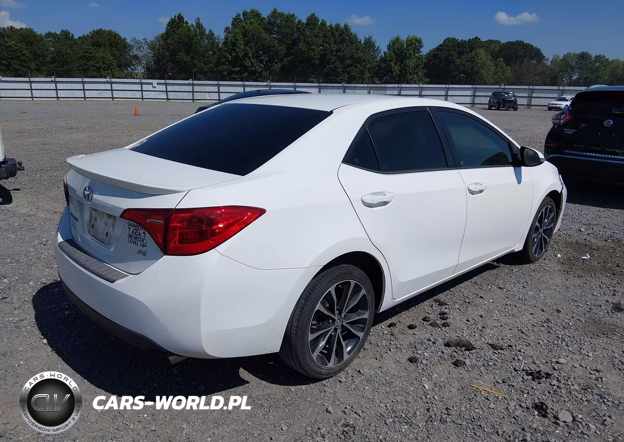 2017 Toyota Corolla Se VIN:5YFBURHEXHP736821 - 4