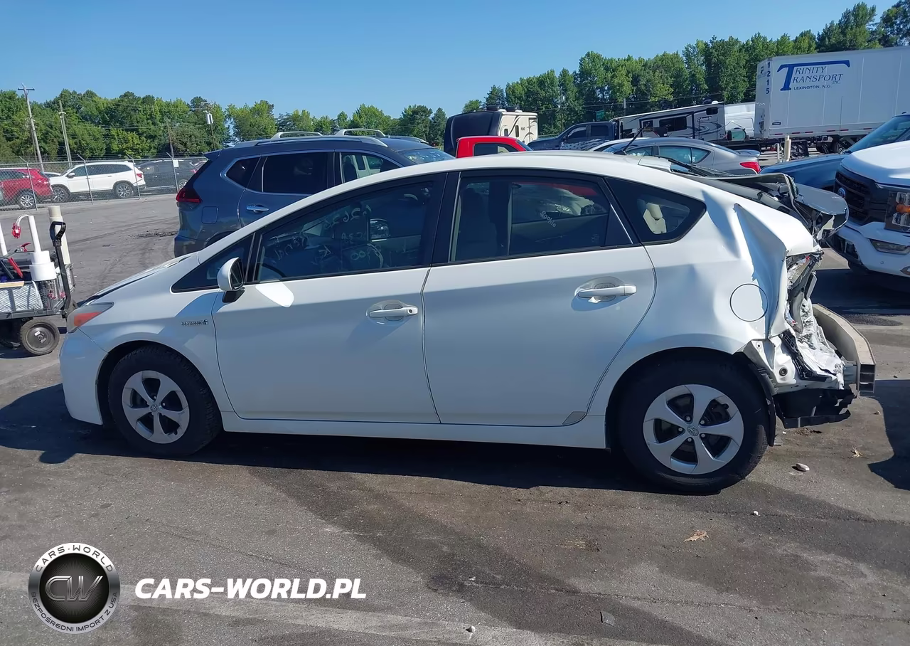 2014 Toyota Prius Two VIN:JTDKN3DU1E1759900 - 15
