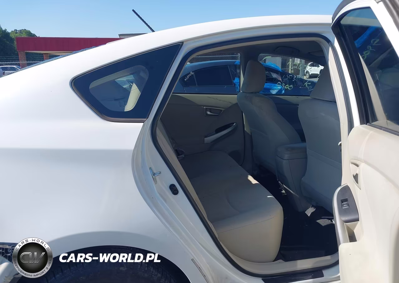 2014 Toyota Prius Two VIN:JTDKN3DU1E1759900 - 8
