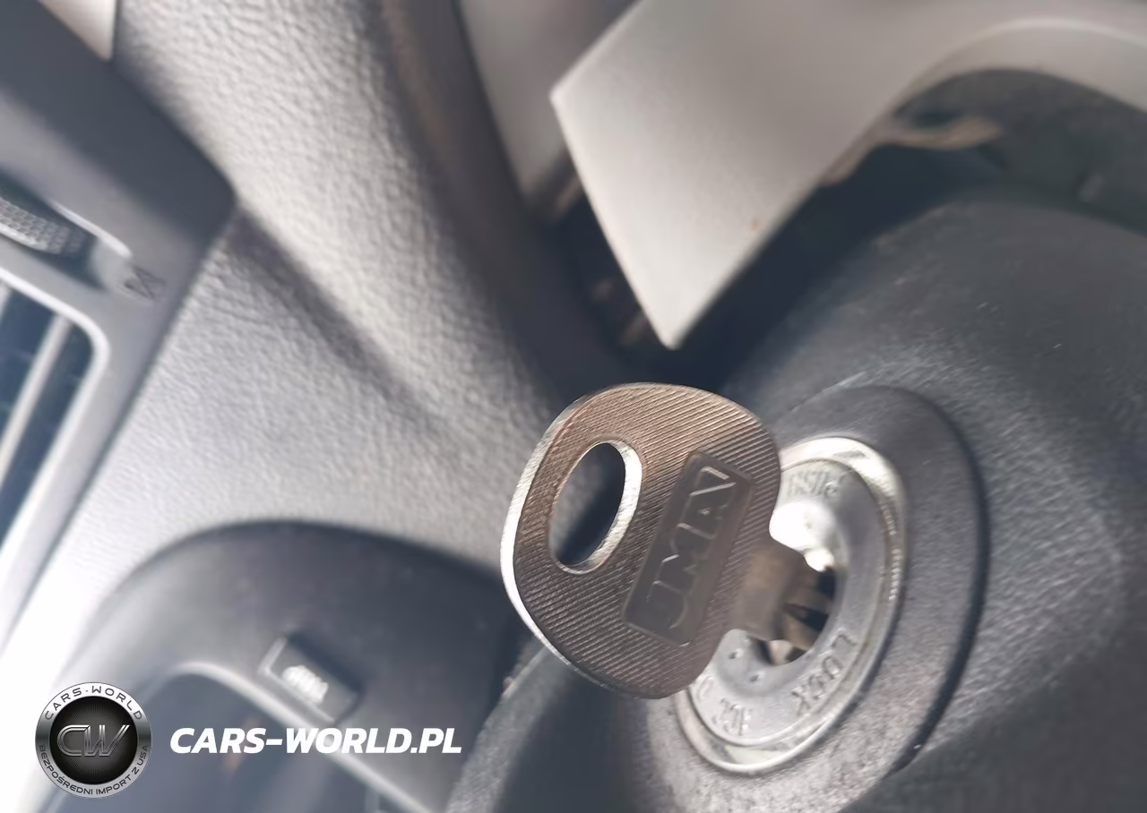 2009 Hyundai Elantra Gls VIN:KMHDU46D49U644304 - 11