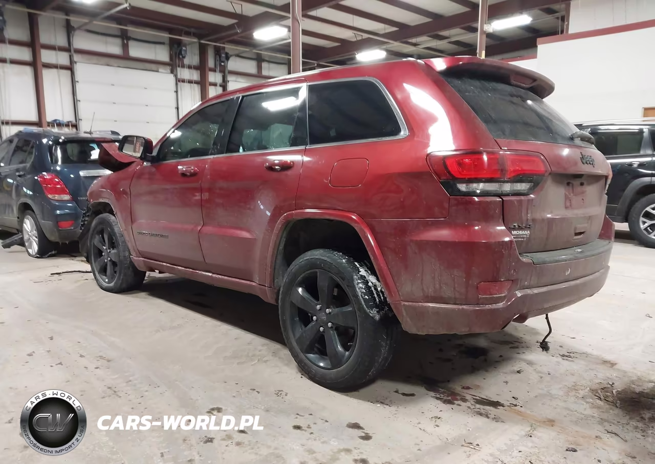 2015 Jeep Grand Cherokee Altitude VIN:1C4RJFAG1FC135207 - 3