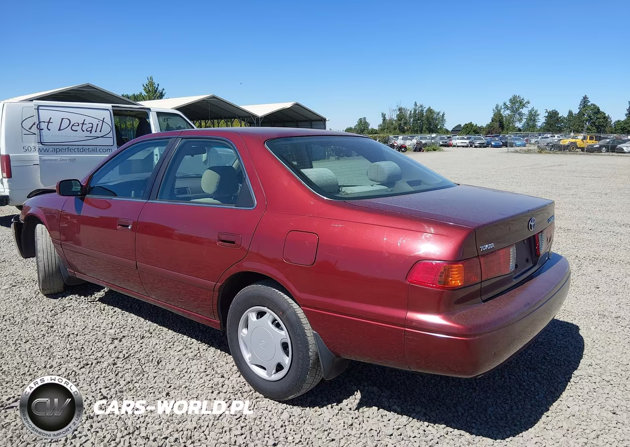 2000 Toyota Camry Ce VIN:4T1BG22K8YU761468 - 3