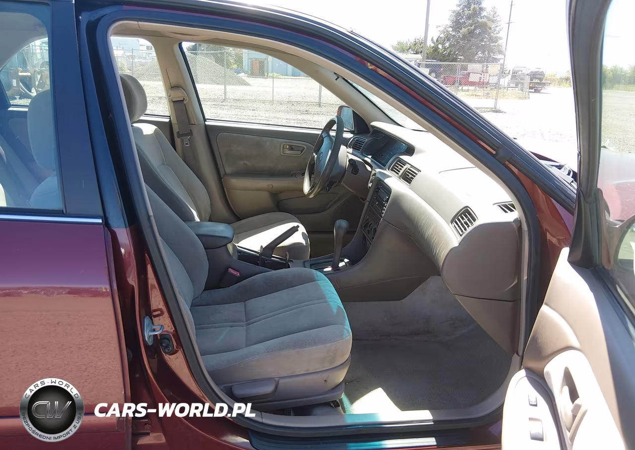 2000 Toyota Camry Ce VIN:4T1BG22K8YU761468 - 5