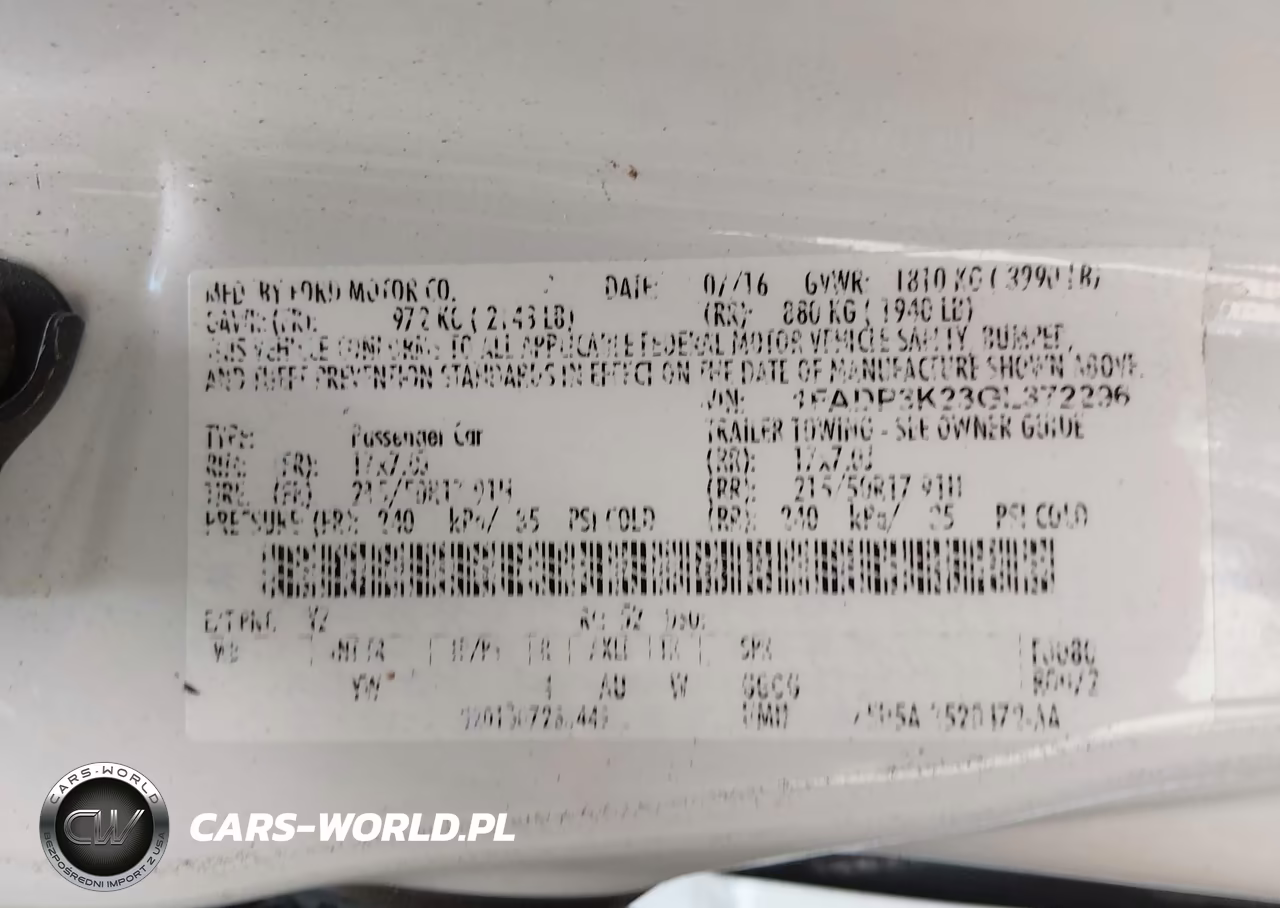 2016 Ford Focus Se VIN:1FADP3K23GL372296 - 9