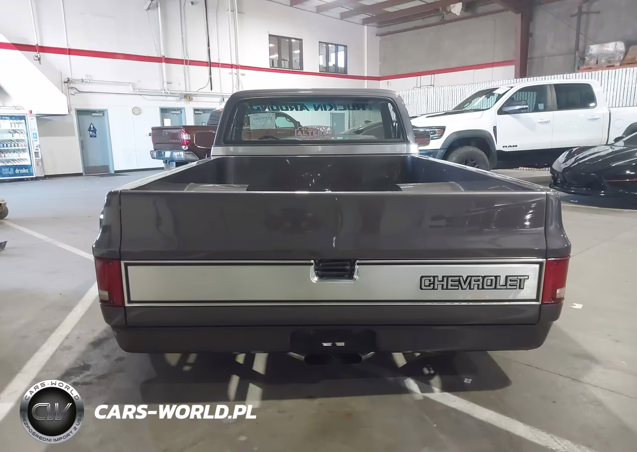 1985 Chevrolet C30 VIN:1GBJC34M4FJ169536 - 19