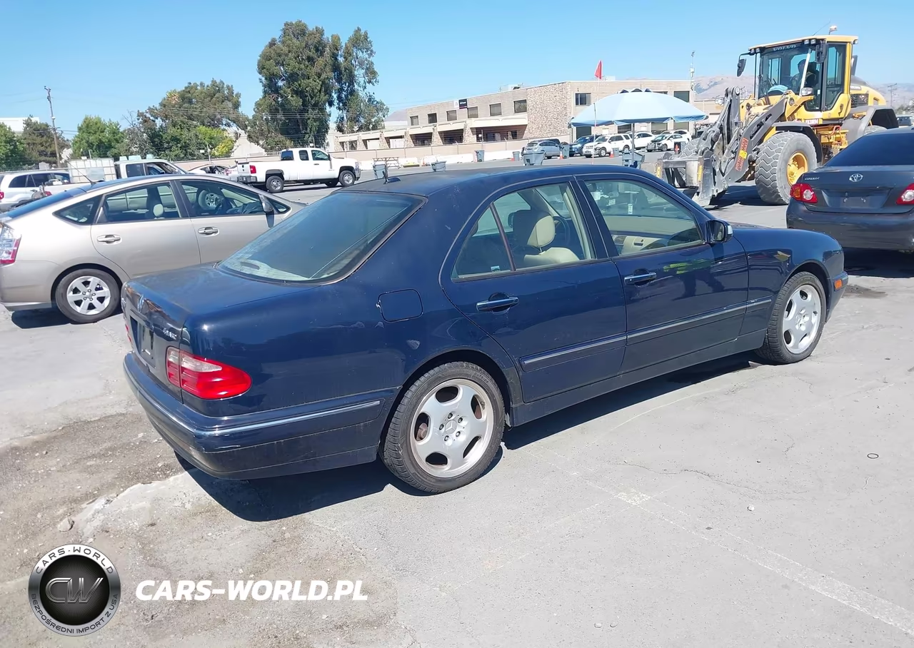 2001 Mercedes-Benz E 430 4M VIN:WDBJF83J61X053136 - 4
