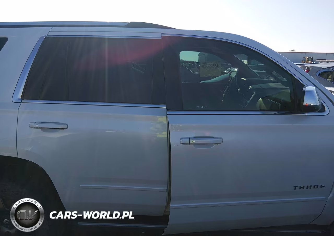 2017 Chevrolet Tahoe Premier VIN:1GNSKCKC7HR207009 - 13