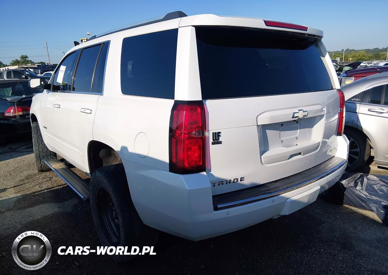 2017 Chevrolet Tahoe Premier VIN:1GNSKCKC7HR207009 - 3