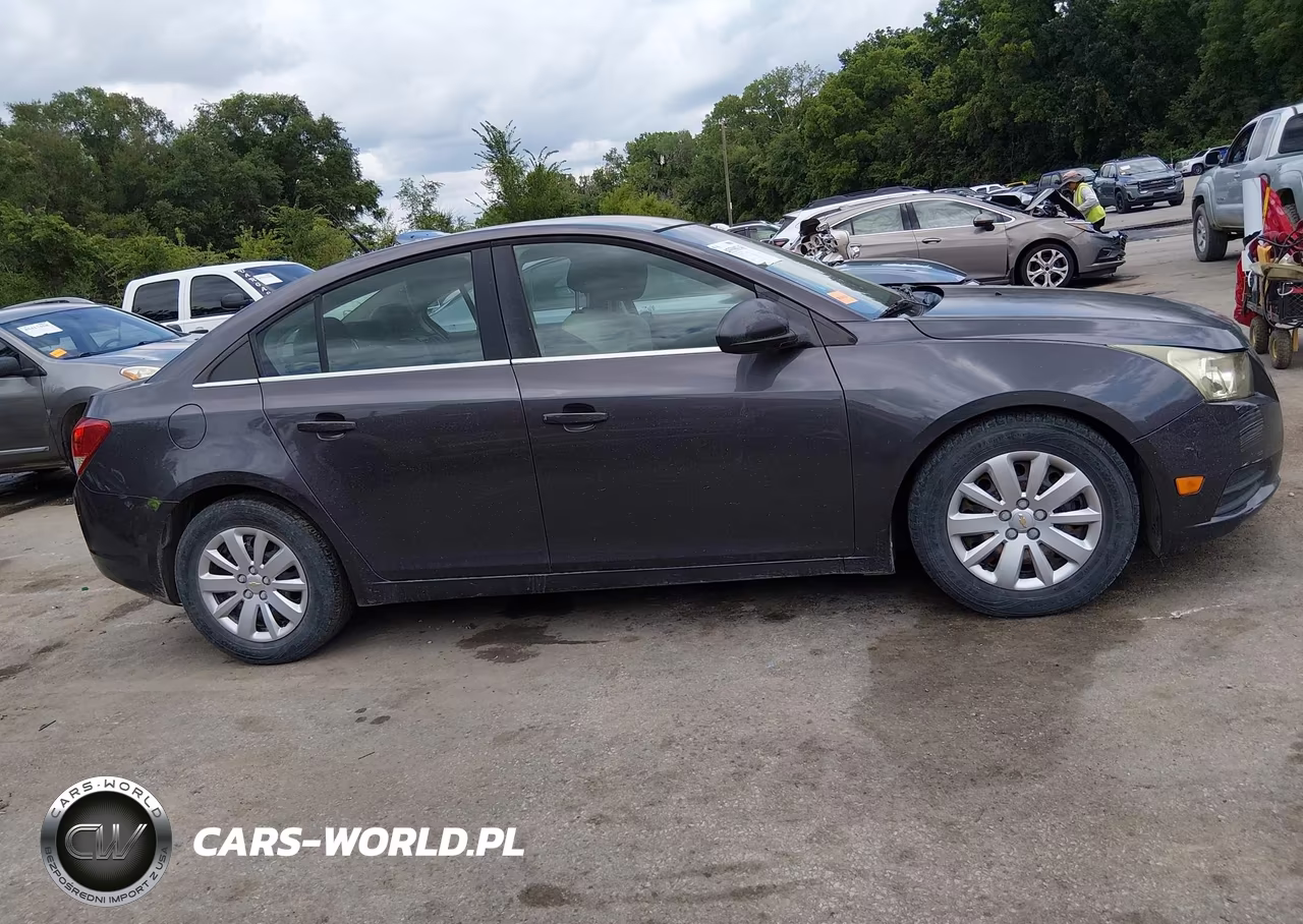2011 Chevrolet Cruze Ls VIN:1G1PC5SH9B7104513 - 13