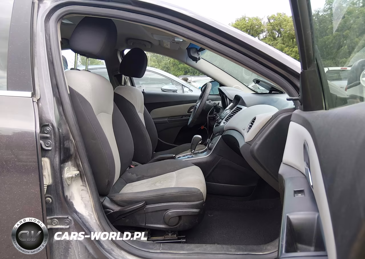 2011 Chevrolet Cruze Ls VIN:1G1PC5SH9B7104513 - 5