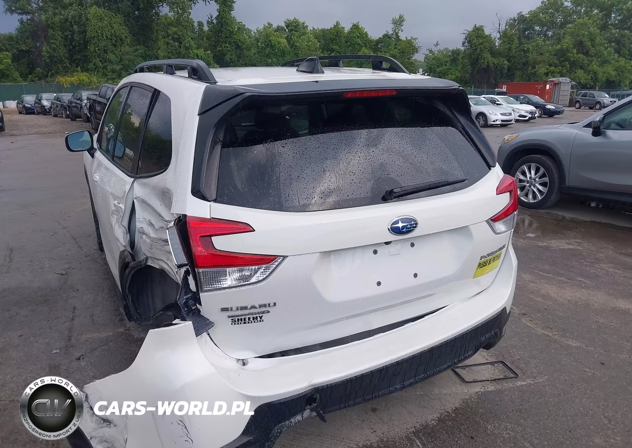 2024 Subaru Forester Premium VIN:JF2SKACC8RH472686 - 18