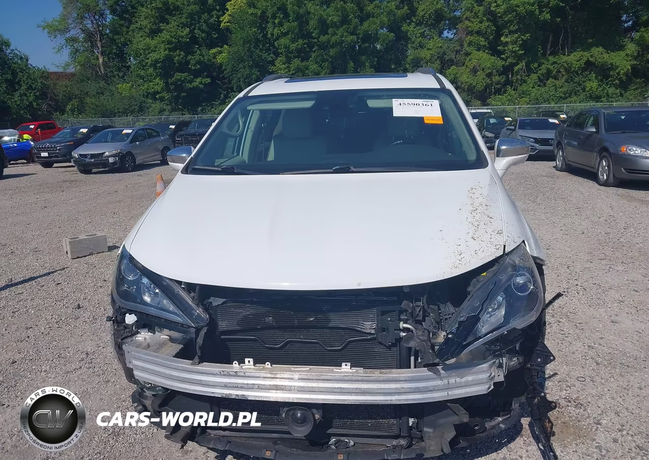2018 Chrysler Pacifica Limited VIN:2C4RC1GG5JR139085 - 6