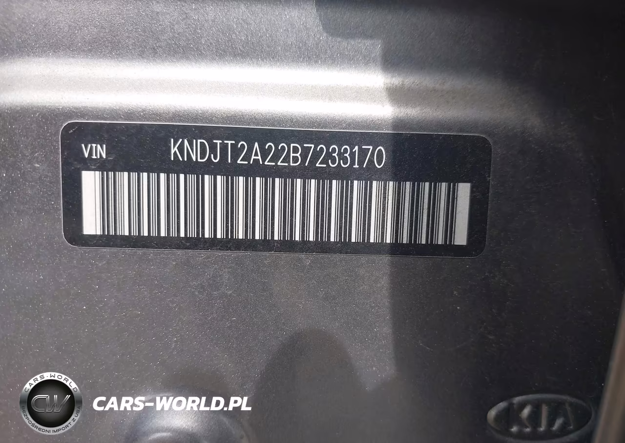 2011 Kia Soul + VIN:KNDJT2A22B7233170 - 9