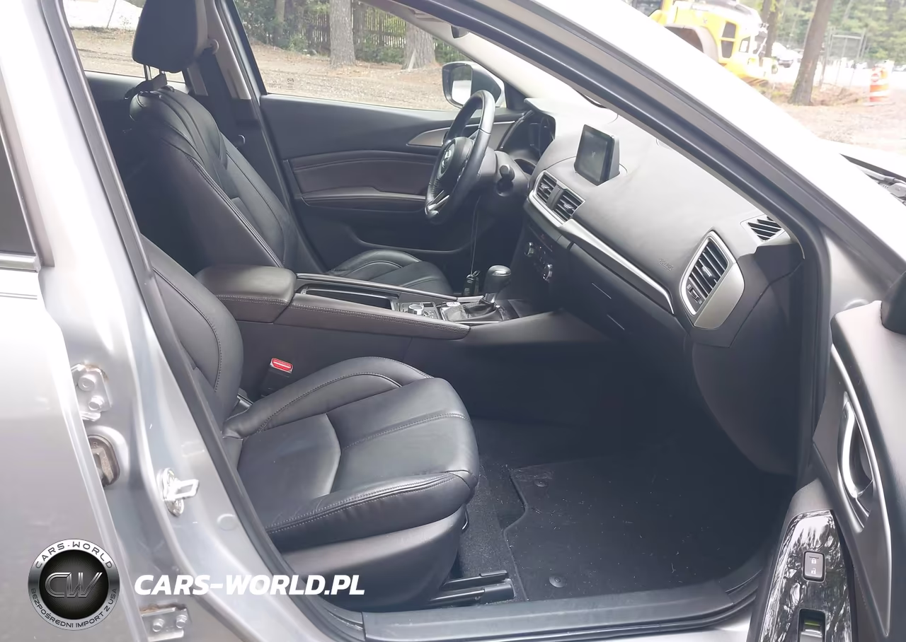 2017 Mazda Mazda3 Touring VIN:3MZBN1L71HM133705 - 5