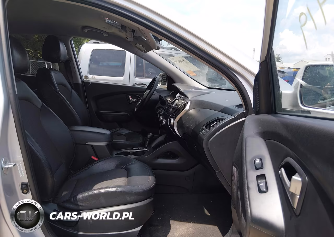 2011 Hyundai Tucson Gls VIN:KM8JUCAC7BU200285 - 5
