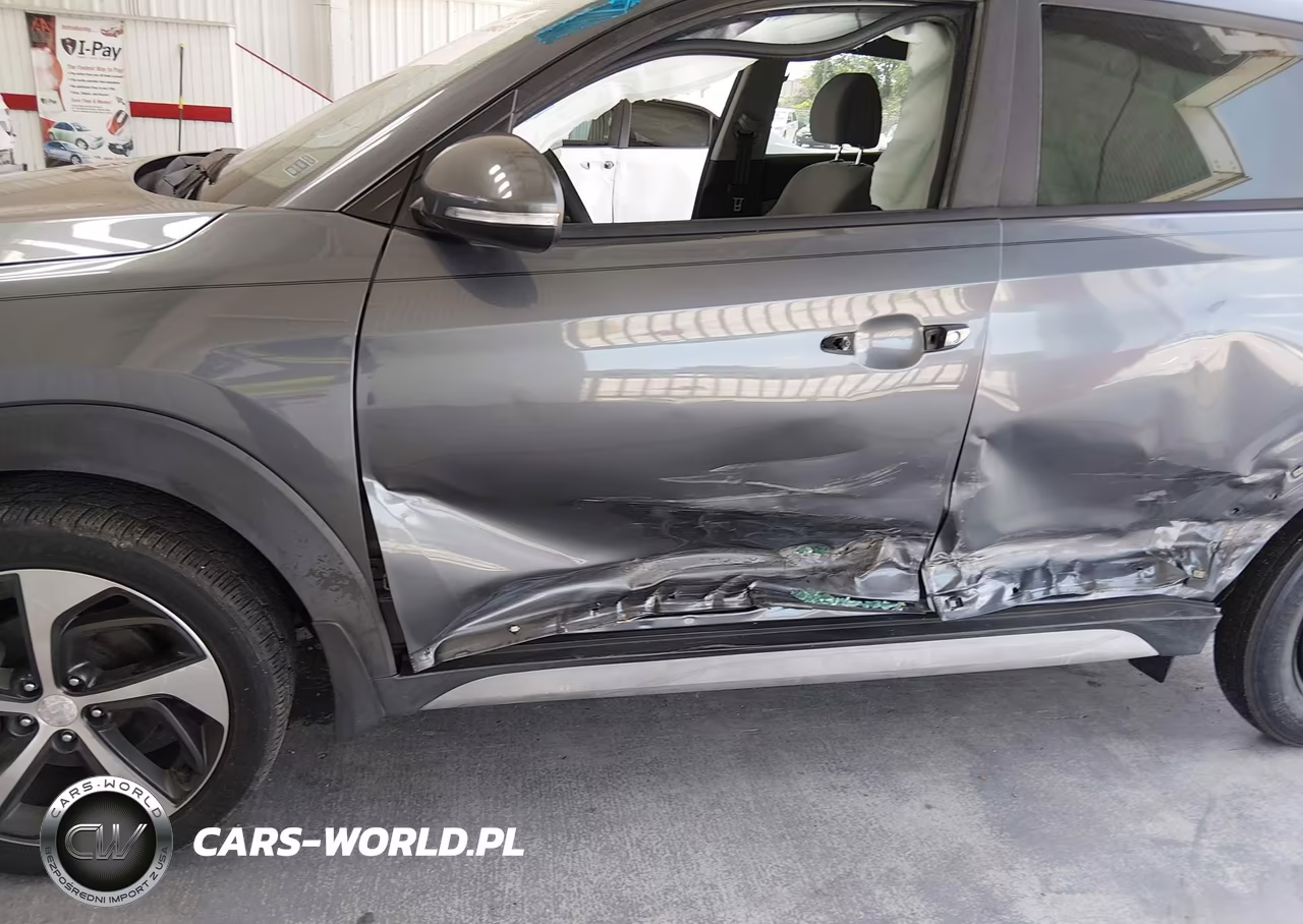 2017 Hyundai Tucson Sport VIN:KM8J33A20HU397139 - 6