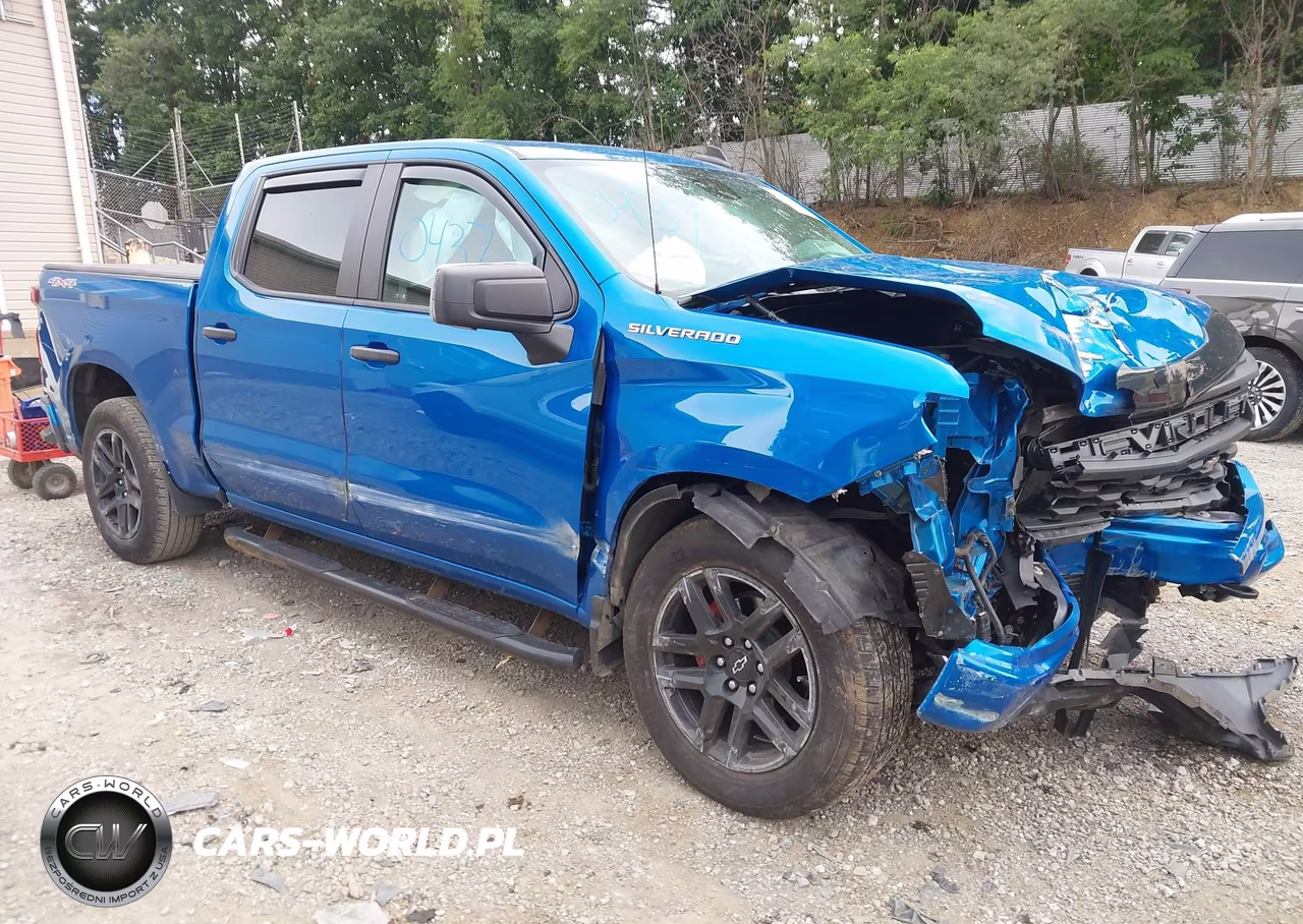 2022 Chevrolet Silverado 1500 4Wd Short Bed Custom – zdjęcie 1 z 15