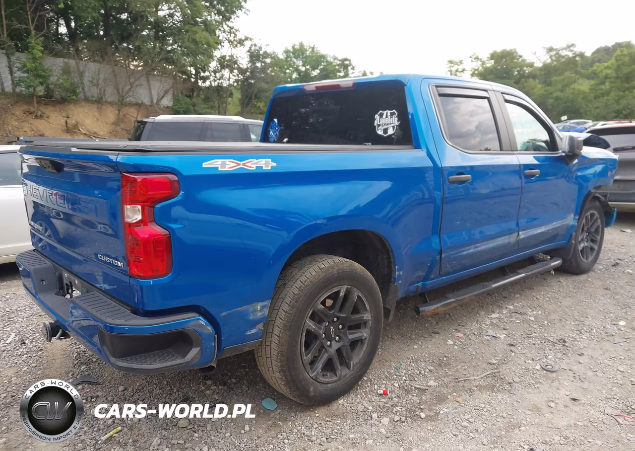 2022 Chevrolet Silverado 1500 4Wd Short Bed Custom VIN:1GCPDBEK4NZ638179 - 4