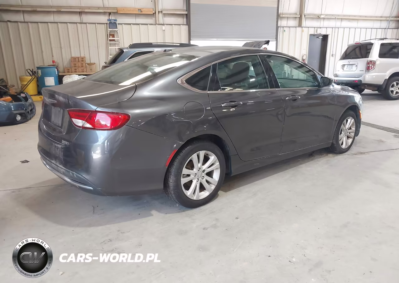 2015 Chrysler 200 Limited VIN:1C3CCCAB2FN633363 - 4