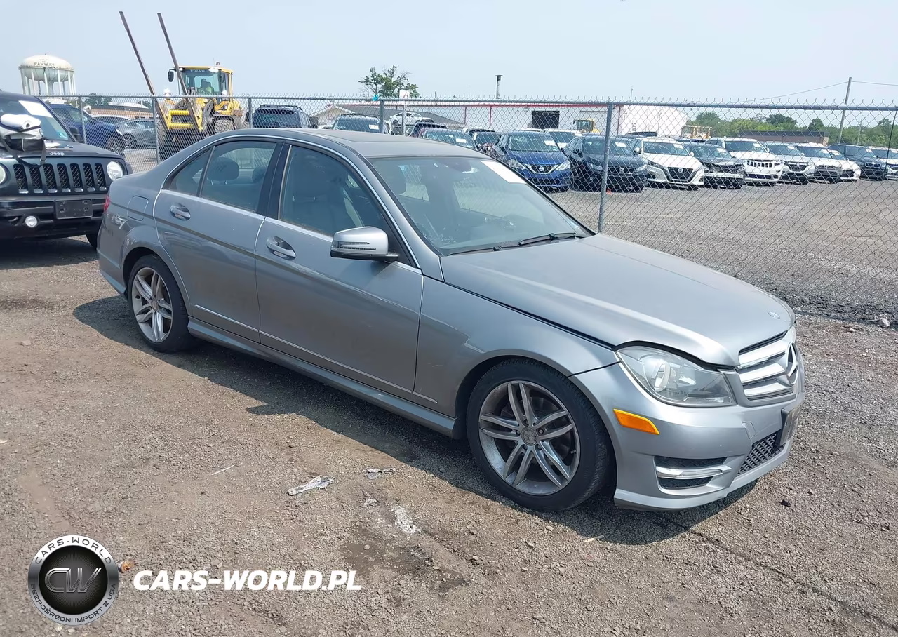 2012 Mercedes-Benz C 300 Sport 4Matic – zdjęcie 1 z 11