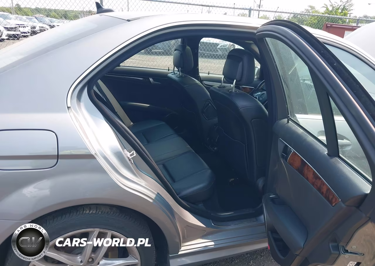 2012 Mercedes-Benz C 300 Sport 4Matic VIN:WDDGF8BB8CR208000 - 8