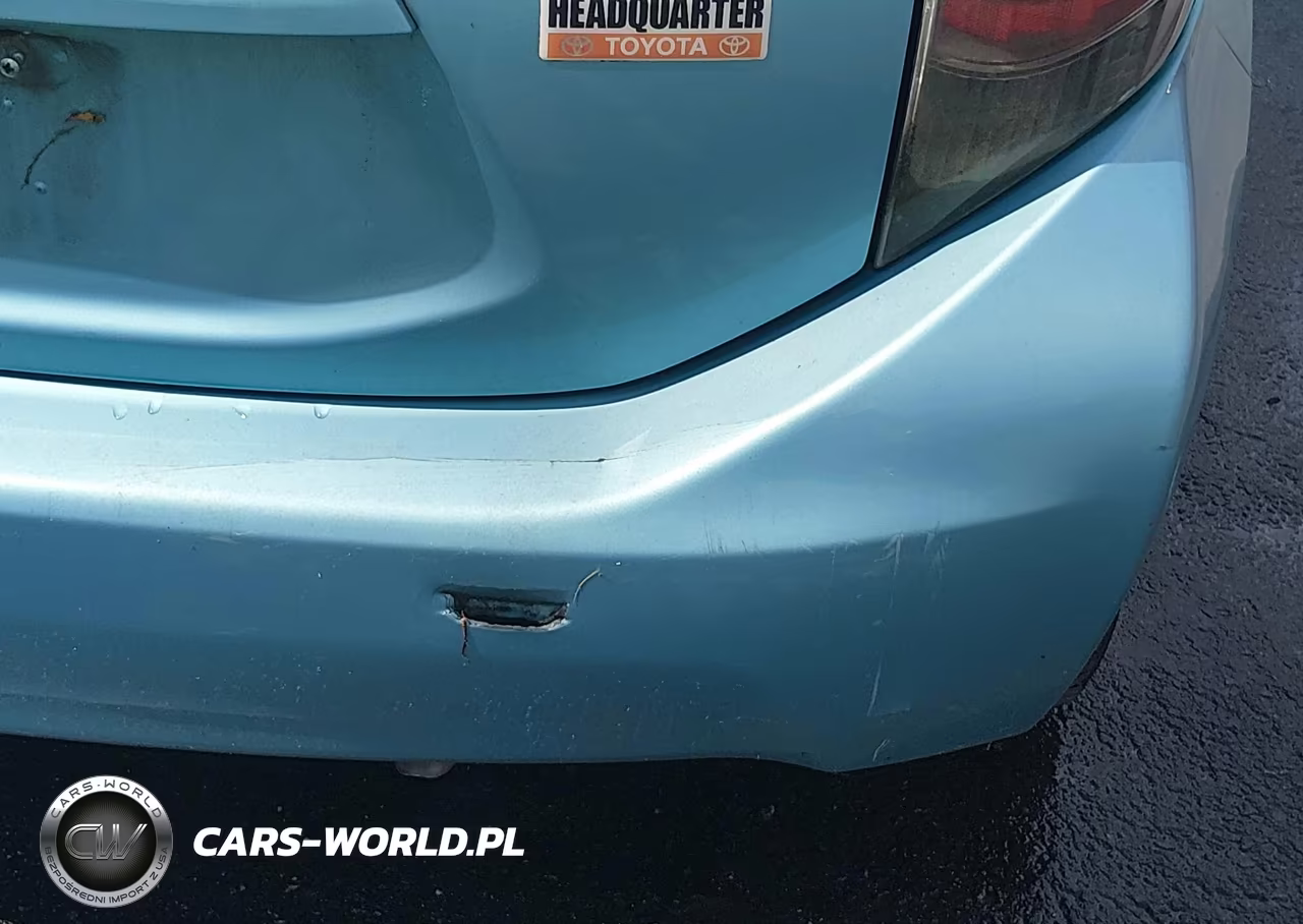2014 Toyota Prius C One VIN:JTDKDTB36E1085885 - 17