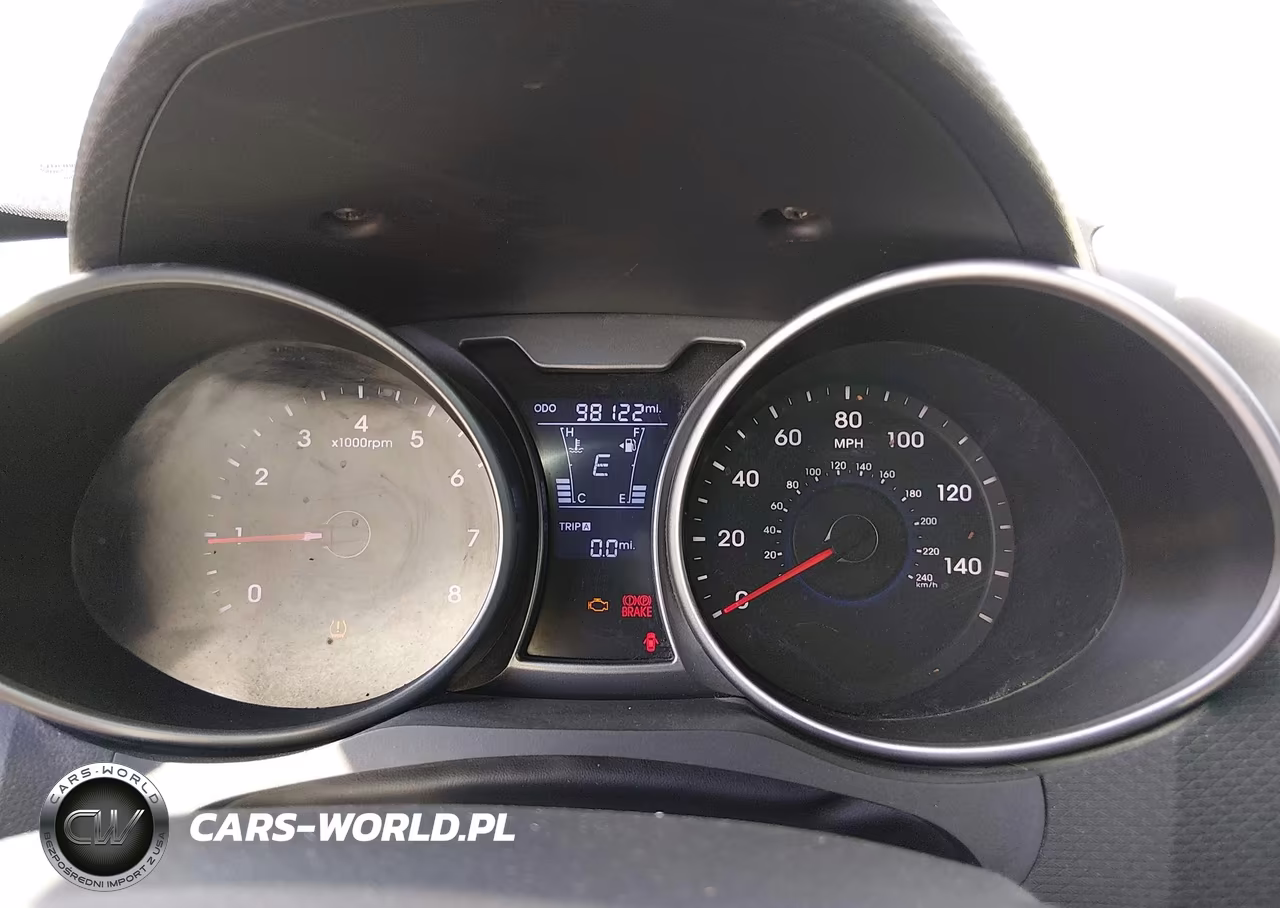 2016 Hyundai Veloster VIN:KMHTC6AD9GU302684 - 7