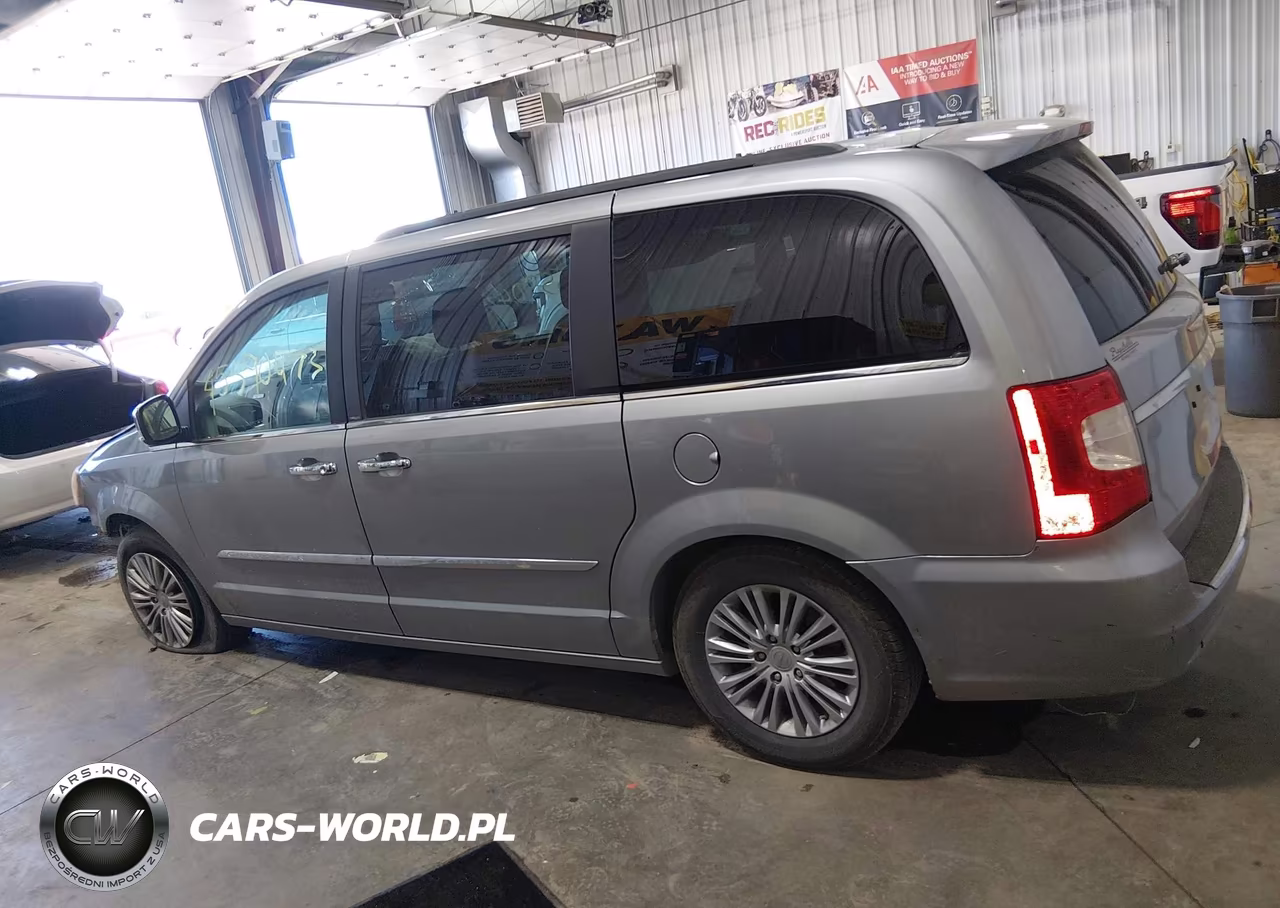 2013 Chrysler Town & Country Touring-L VIN:2C4RC1CG7DR623267 - 14