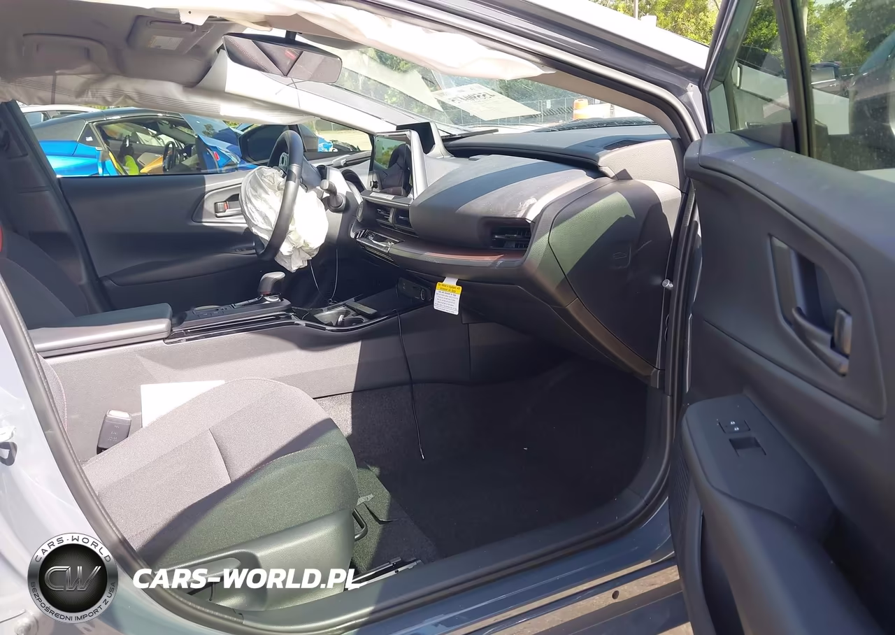 2026 Toyota Prius Plug-In Hybrid Se VIN:JTDACACU6T3062859 - 5