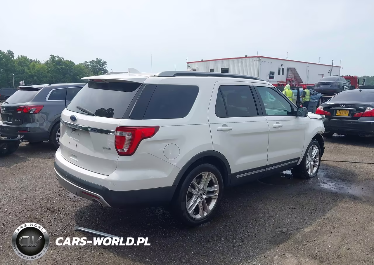 2016 Ford Explorer Xlt VIN:1FM5K8D89GGB71468 - 4