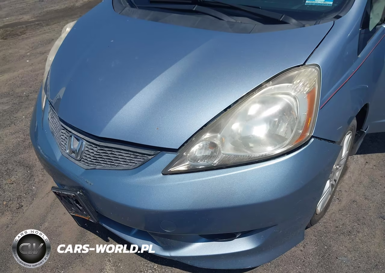 2011 Honda Fit Sport VIN:JHMGE8H65BC013091 - 6